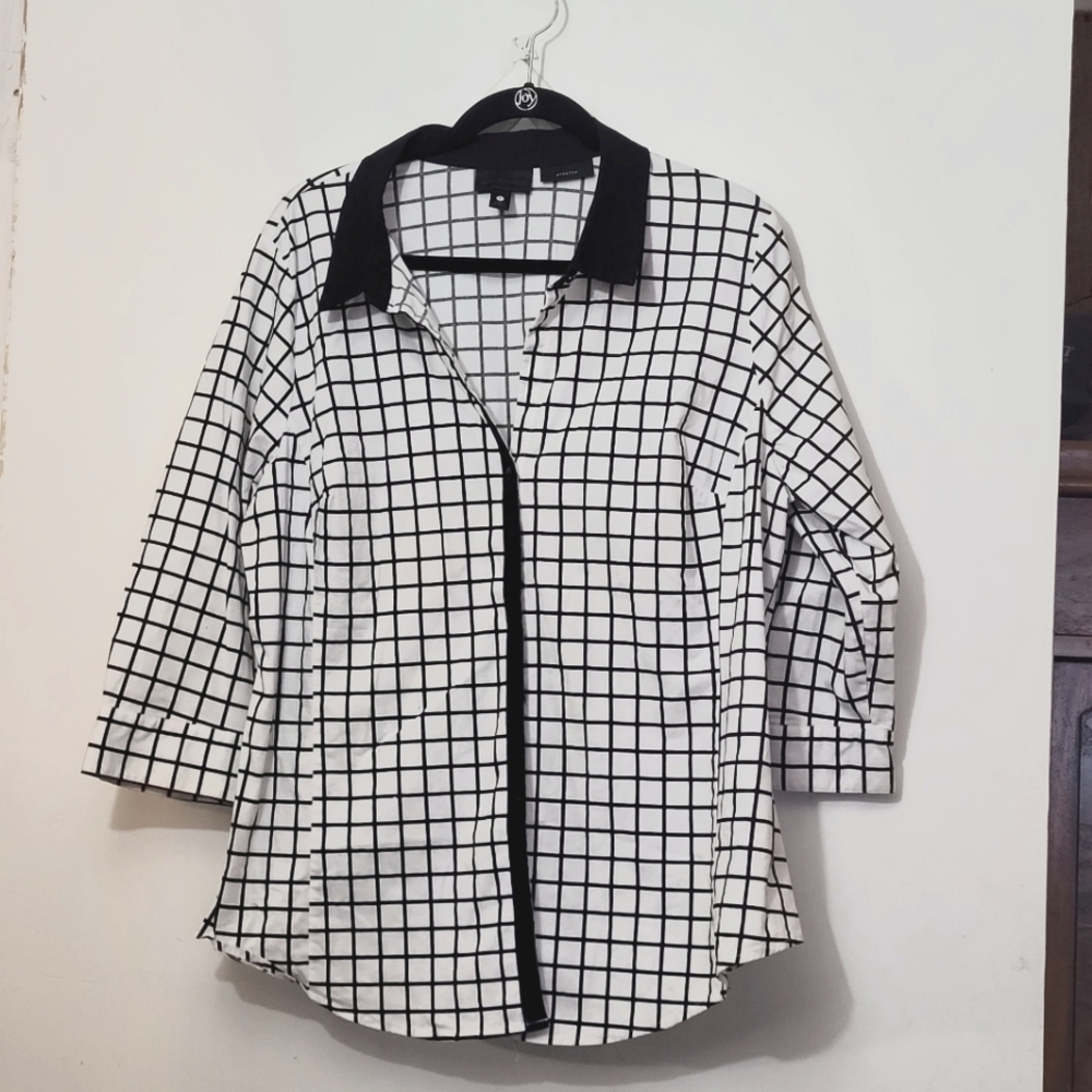 WORTHINGTON 1X WHITE/BLK BLOUSE STRETCH BUTTON UP PRELOVED CONDITION LONG SLEEVE